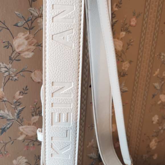 Anne Klein White Crossbody Bag - Picture 6 of 6